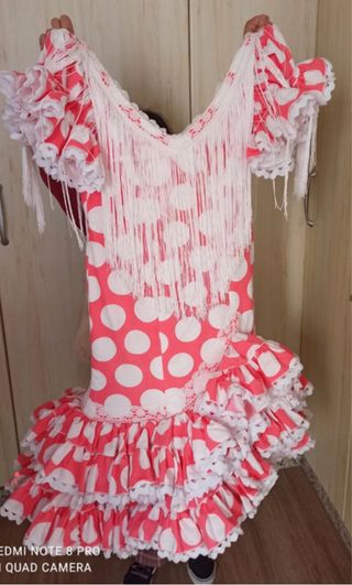 Traje de flamenca rojo y blanco