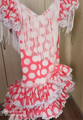 Traje de flamenca rojo y blanco