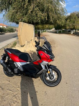 Voge SR1 ADV 125 Roja