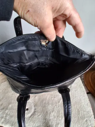 Bolsos negros de piel ,principios de 1920