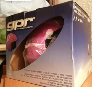 Casco de esquí rosa para niña