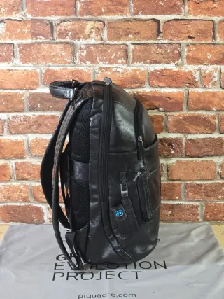 ZAINO PIQUADRO VIBE OUT IN PELLE PC 15,6” CA3772VI