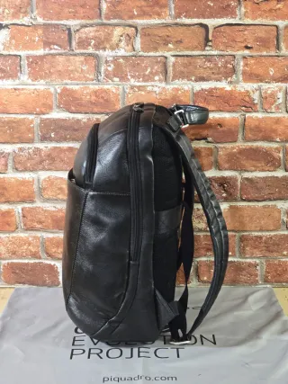 ZAINO PIQUADRO VIBE OUT IN PELLE PC 15,6” CA3772VI