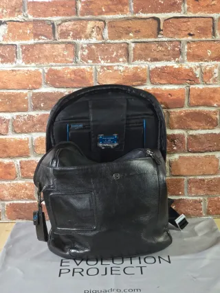 ZAINO PIQUADRO VIBE OUT IN PELLE PC 15,6” CA3772VI