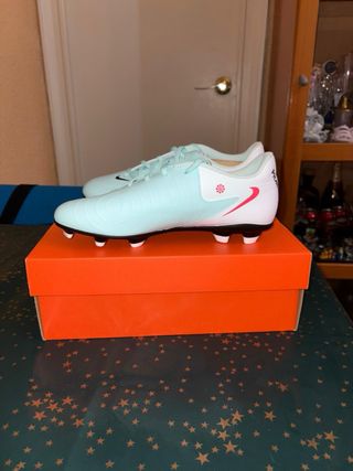 Botas de futboll Nike Phantom GX II Club FG/MG