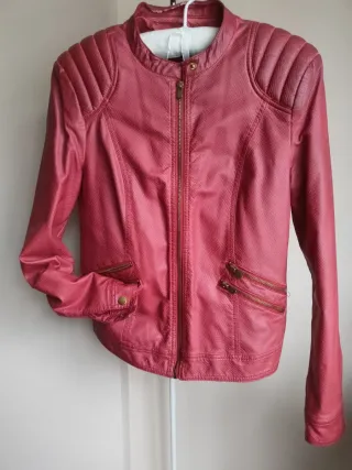 Chaqueta Ecopiel Pull&Bear Talla L