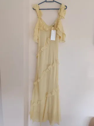 Vestido largo combinado volantes zara