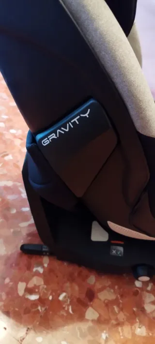 Seggiolino Auto Jane Gravity Girevole 360