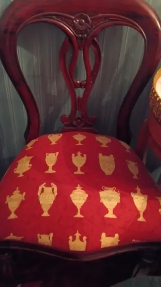 Mueble antiguo dorado de metal