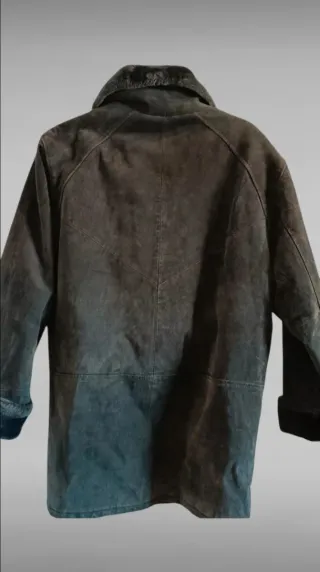 Chaquetón de piel gris antracita