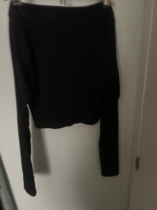 Top negro SHEIN manga larga