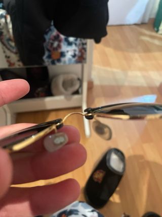 Gafas de sol Ray-Ban Clubmaster negras y doradas