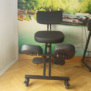 Silla ergonómica negra