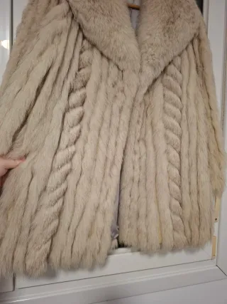 Abrigo de zorro blanco artico