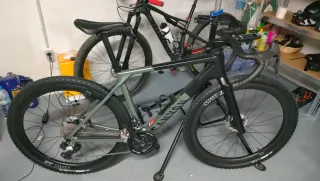 Gravel Canyon Grail cf slx 8 grx di2 electrónico