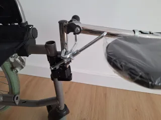 Reposapiés Silla Ruedas Izquierdo Elevable