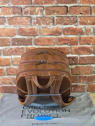 ZAINO PIQUADRO VIBE OUT IN PELLE PC 15,6” CA3772VI