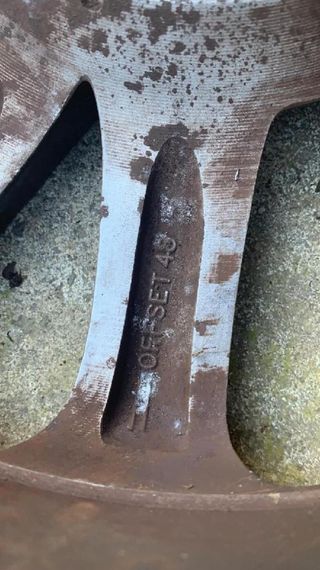 214427 r16 llanta hyundai ix35 sle 2wd