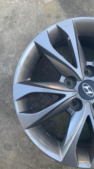 214427 r16 llanta hyundai ix35 sle 2wd