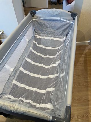 Cuna de viaje Hauck Sleep n Play. Usada dos dias.