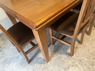 Mesa de Salon Roble Extensible y 6 Sillas