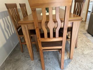 Mesa de Salon Roble Extensible y 6 Sillas