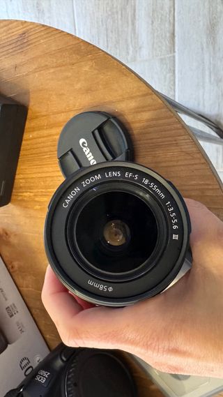 Canon EOS 250D EF-S 18-55 III Negra