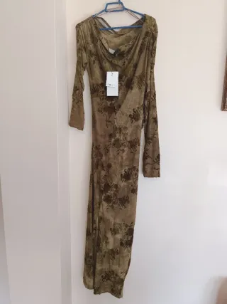 Vestido midi fruncido estampado