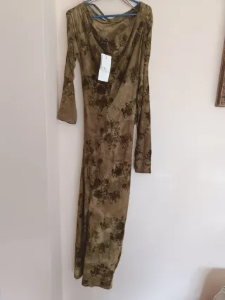 Vestido midi fruncido estampado