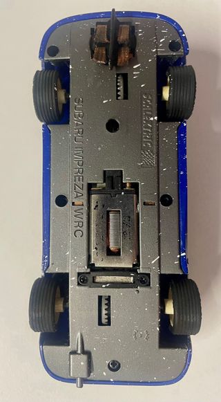 Scalextric Subaru Impreza efecto nieve Makinen.