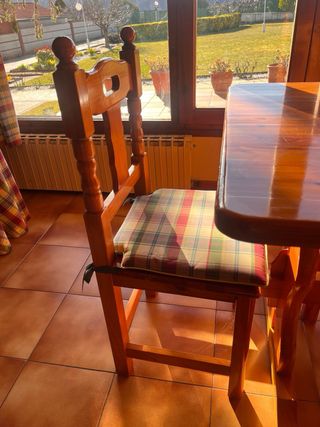 Mesa comedor madera pino con 8 sillas