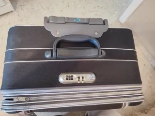 Maleta de viaje grande negra