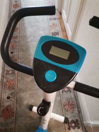 Bicicleta Estática con Pantalla Digital