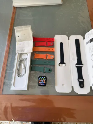 Apple Watch 7 Negro con Correas