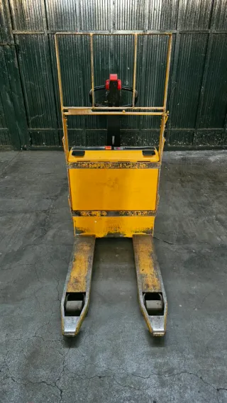 Transpaleta eléctrica MIC A18