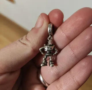 Charm Pandora Buzz Lightyear.