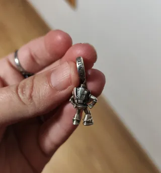 Charm Pandora Buzz Lightyear.