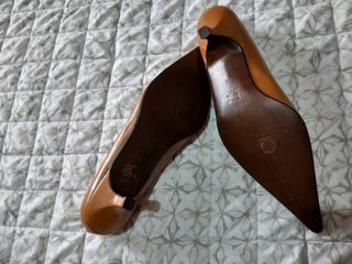 Zapatos de tacón de piel marrón Lopez Muñoz