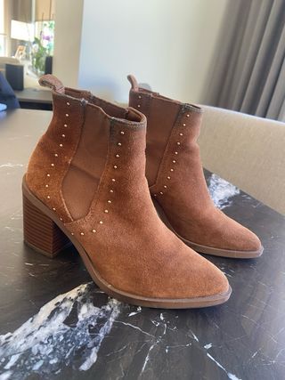 Botines serraje marrón Stradivarius