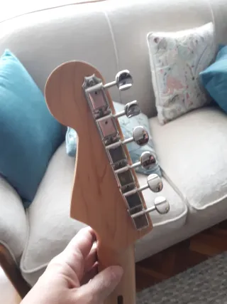 Guitarra electrica fender