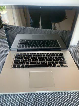 MacBook Pro 15” 2009 Plata