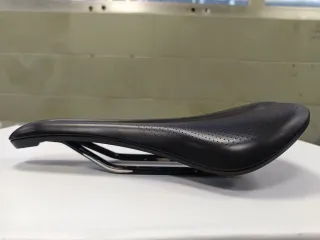 Sillín Trek Elite Versus 145mm