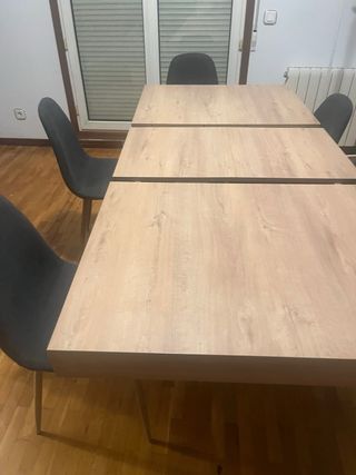 Silla de comedor gris