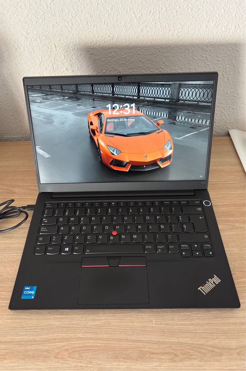 Portátil Lenovo Thinkpad E14 Negro