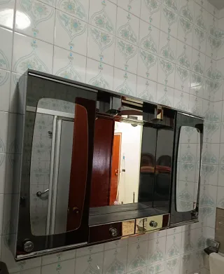 Espejo de baño moderno