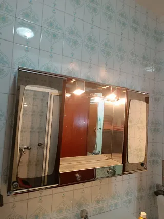 Espejo de baño moderno