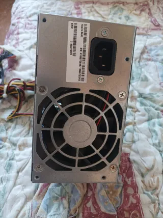 Lote 2 Cajas PC y fuente. Chasis, Placa, micro