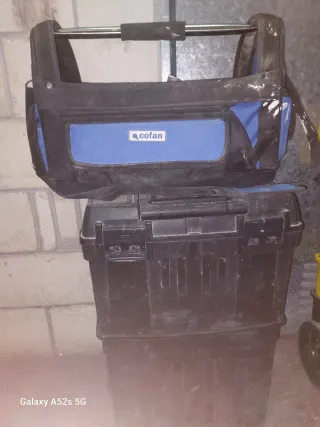 Caja de herramientas negra