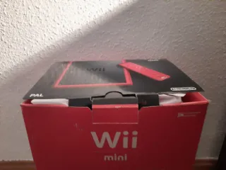 Nintendo Wii Mini Roja + 5 Juegos