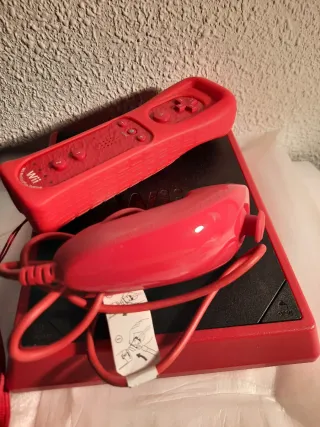 Nintendo Wii Mini Roja + 5 Juegos